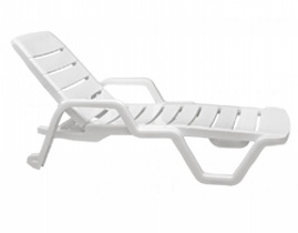 Espreguiadeira Plstica